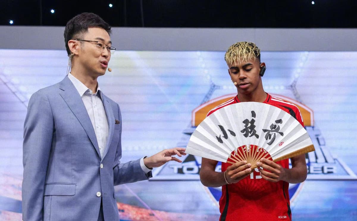 Yamal's Radiant Smile Steals the Show During China Visit