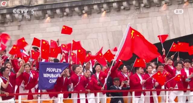 How Overseas Chinese Can Bypass Geo-Restrictions to Watch Mainland Movies, TV Shows, and Music Programs