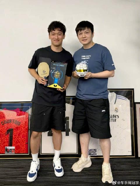 How Overseas Chinese Can Bypass Geo-Restrictions to Watch Mainland Shows (Plus: Fan Zhen Dong's Star-Studded Friends Circle Revealed!)