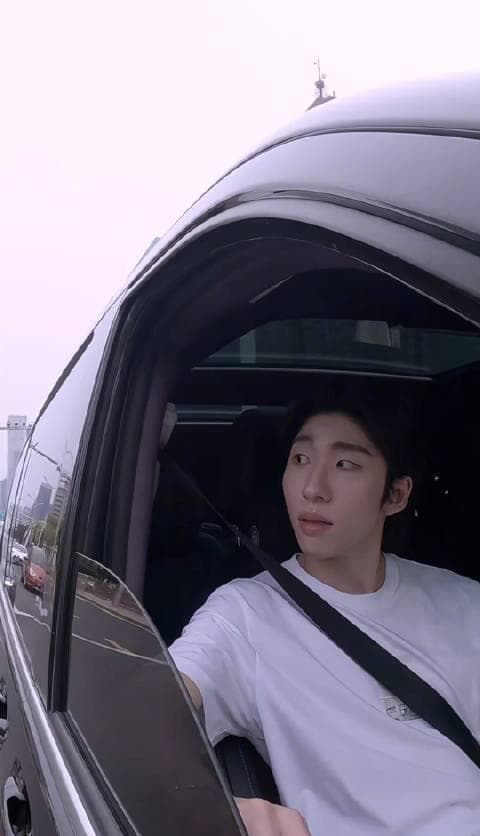 When My Korean Friend Sent Me His Beijing Vlog, I Finally Understood Why Overseas Chinese Are Frustrated With Weibo