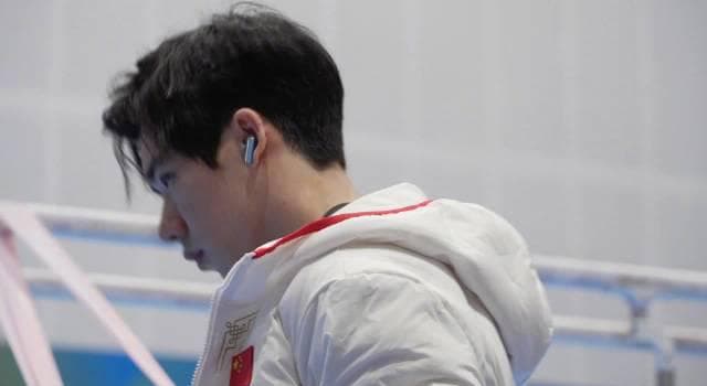 When My VPN Failed During Zhang Boheng's Interview: That Heart-Dropping Moment Every Overseas Chinese Knows