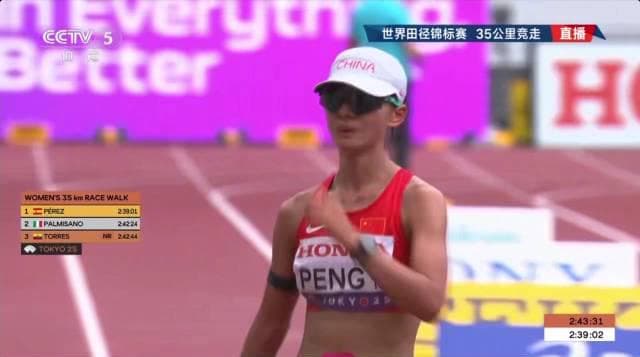 海外华人泪崩！国内热门赛事直播总被挡？这招让你不再错过任何精彩瞬间！