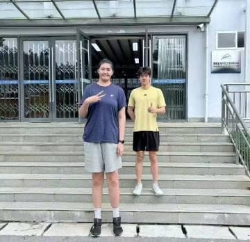 The Adorable Height Difference Between Pan Zhanle and Zhang Ziyu