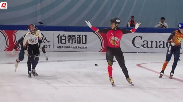 Chinese Athlete's Shocking Victory Kiss Goes Viral - Overseas Fans Can't Watch It!