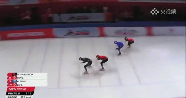 When the Short Track Skating Finals Restarted Twice, I Was Streaming It on Weibo - And It Kept Buffering