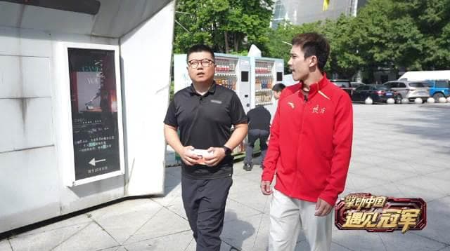 Champion Diver's Secret Food Obsession Revealed! The Winter-Only Dish That's Driving Overseas Chinese Crazy