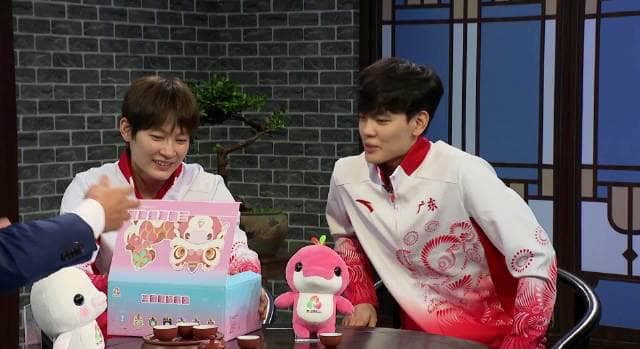 Yang Shuyu's Lucky Purple Charm in Blind Box Draw