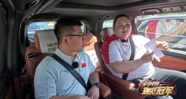 When the weightlifting champion wrote a letter to her future self, I suddenly realized why we all need to keep our humor