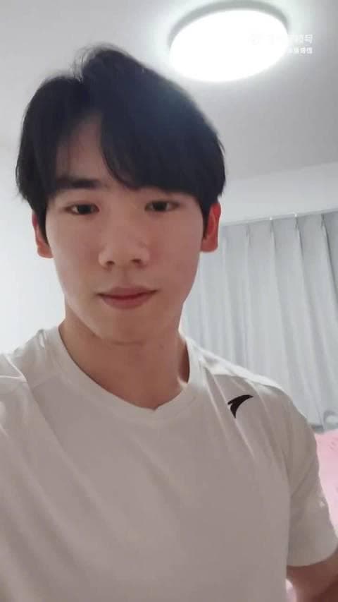 Zhang Boheng: Carrying the Olympic Flame as a Winter Games Torchbearer